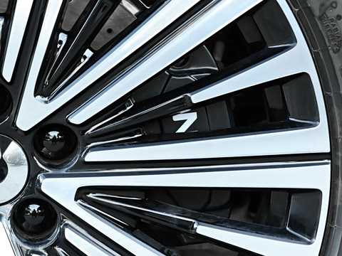2026�� 102kWh �����е�ǩ����