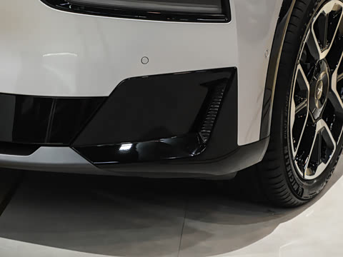 2026�� ���� 1704 Max �콢��