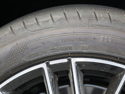 2026�� C 260 L �˶���