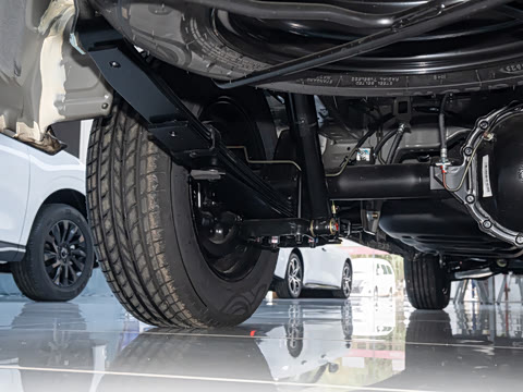 2025�� M5 1.6L ���������� 7��