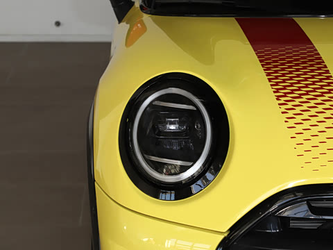 2025�� JOHN COOPER WORKS