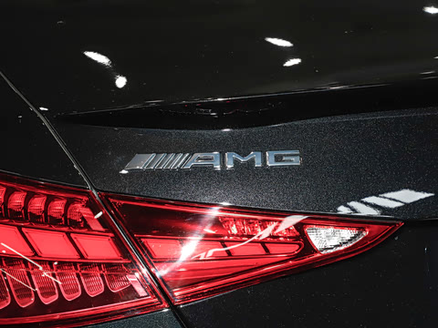 2026�� AMG C 43 4MATIC
