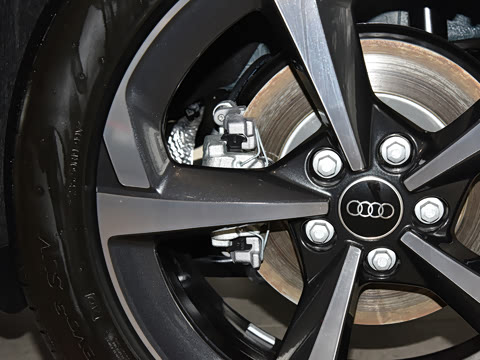 2025�� quattro 45�����ذ� 35TFSI  ��ȡ������