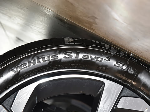 2025�� quattro 45�����ذ� 35TFSI  ��ȡ������