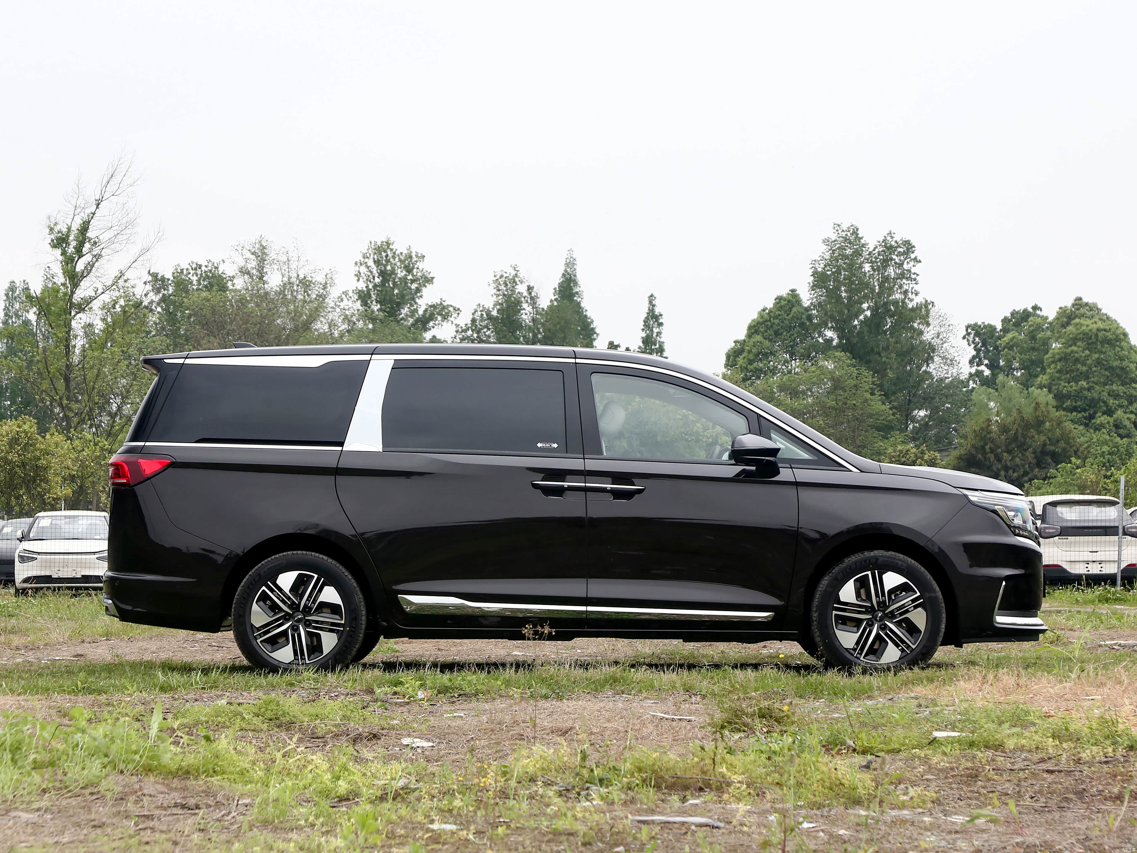 JAC RF8 PHEV, миниатюра 8