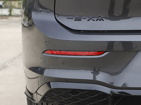 2026�� 300TSI R-Line