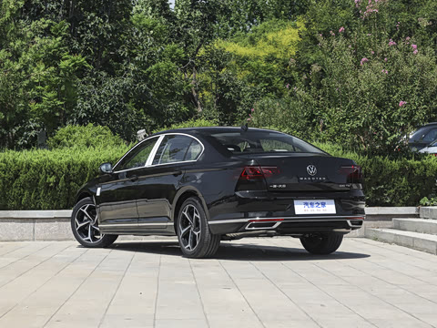 2025�� �Ŀ��� ������ 330TSI DSG������