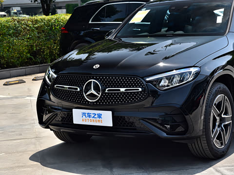2026�� �Ŀ� GLC 260 4MATIC ����SUV
