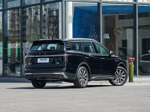 2025�� �Ŀ�  2.0T PHEV ����200��������� 7��