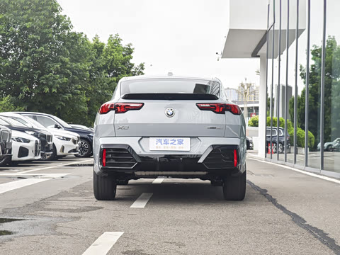 2025�� sDrive25i M�˶���װ