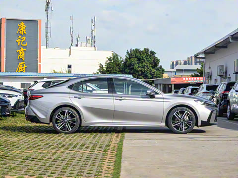 2026�� 2.0S �˶���