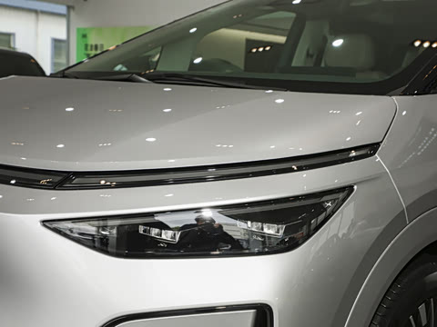 2026�� ���� 750 Ultra