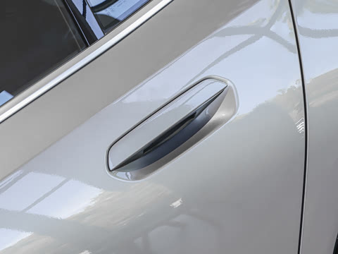 2026�� �Ŀ� 530Li ������ M�˶���װ