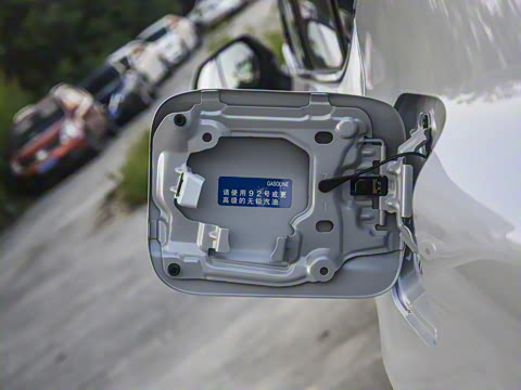 2026�� 2.0S �˶���