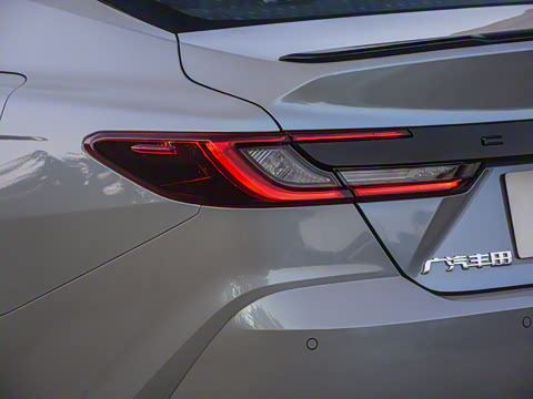 2026�� 2.0S �˶���