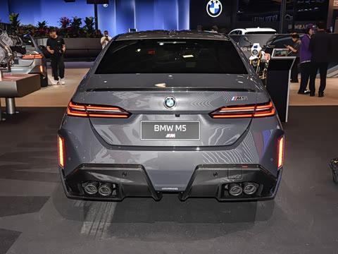 2025�� M5