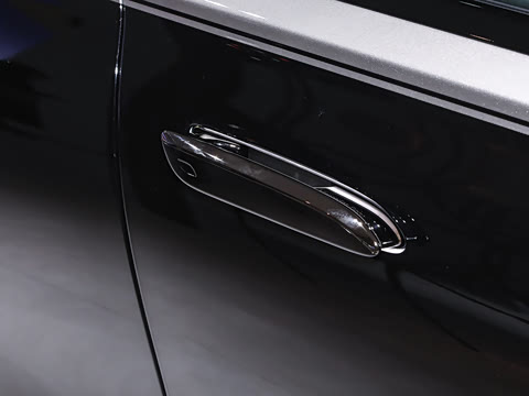 2027�� S 580 4MATIC Night Series