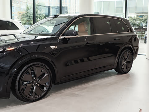 2025�� Pro ���ܻ��°�