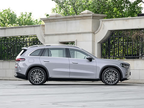 2026�� ����� 400 L 4MATIC