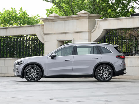 2026�� ����� 400 L 4MATIC