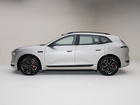 2026�� Ultra ����������