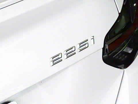 2025�� 225i M�˶���ҹ��װ