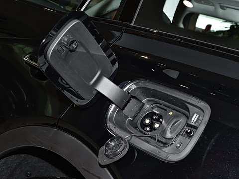 2025�� �Ŀ�  2.0T PHEV ����200��������� 6��