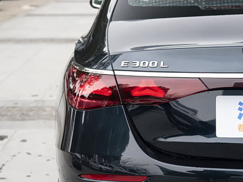 2026�� E 300 L ������