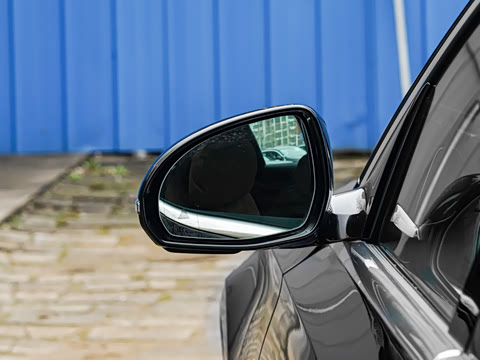 2026�� �Ŀ� E 300 L ʱ����