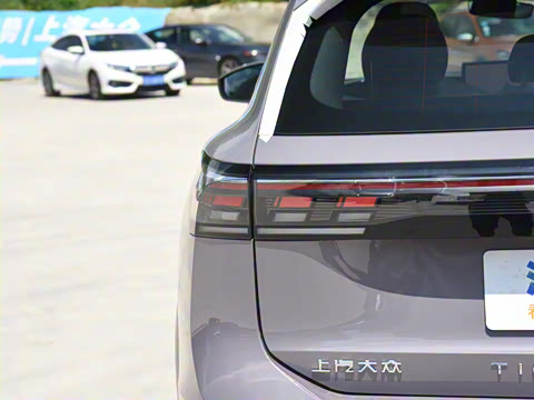 2025�� PRO 380TSI ���� R-Line �����