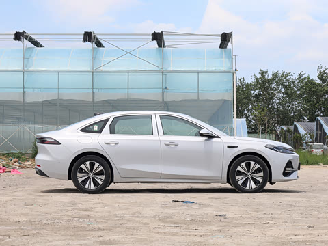 2026�� EM-i 235km ̽��+��