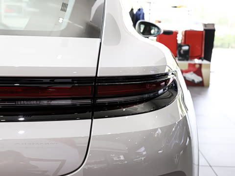 2026�� Panamera ������ 2.9T