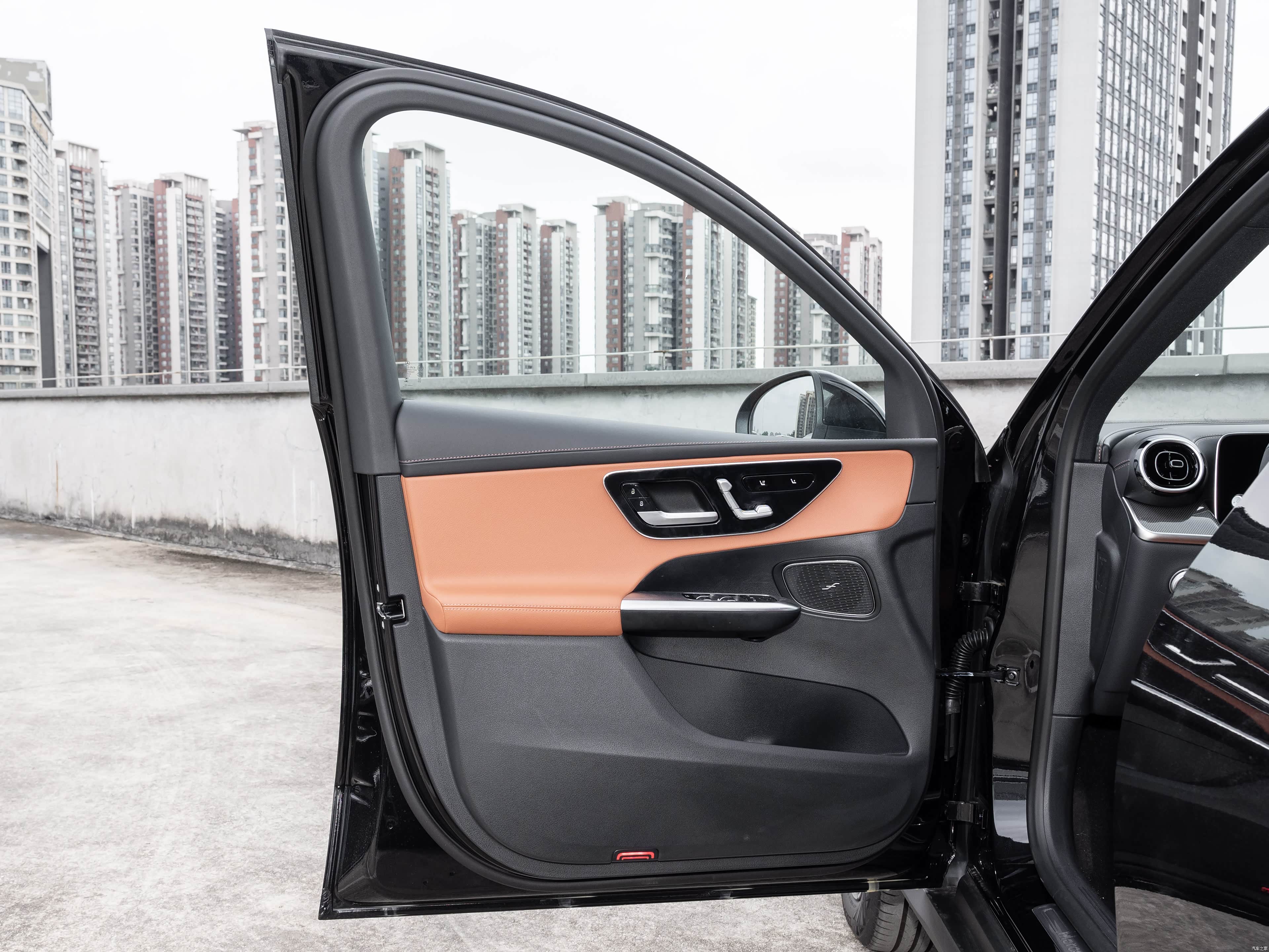 Mercedes-Benz GLC, миниатюра 21