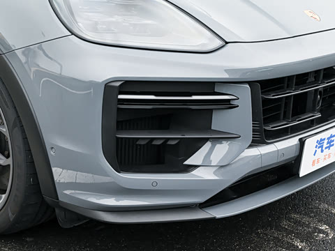 2025�� Cayenne Coup�� Turbo GT 4.0T