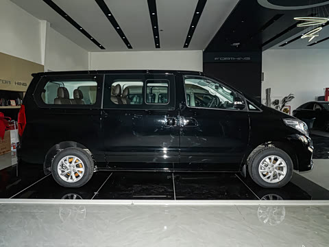 2027�� 2.0L ������ 7��