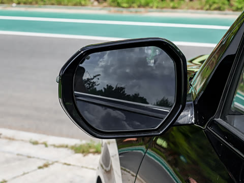 2027�� 1.5T �����