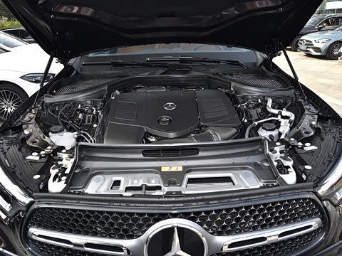 2026�� GLC 300 L 4MATIC ������ 5��