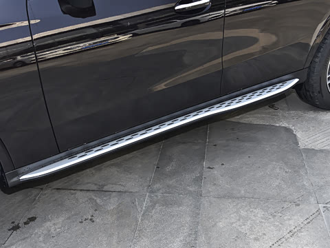 2026�� GLC 300 L 4MATIC ������ 5��