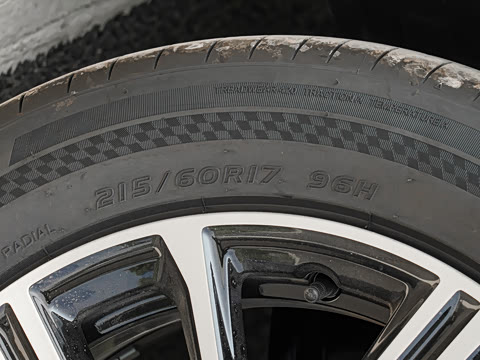 2025�� EM-i 70km ������