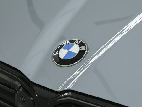 2026�� M35i
