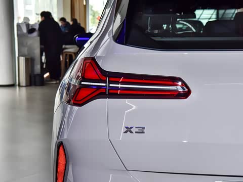 2026�� M50 xDrive