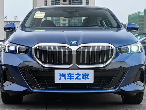 2026�� �Ŀ� 530Li ������ M�˶���װ