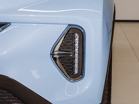 2025�� 251km ϲ���� 25.05kWh