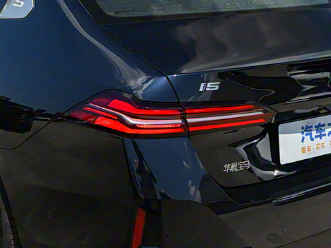 2026�� eDrive 35L M�˶���װ