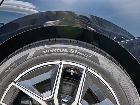 2026�� eDrive 35L M�˶���װ