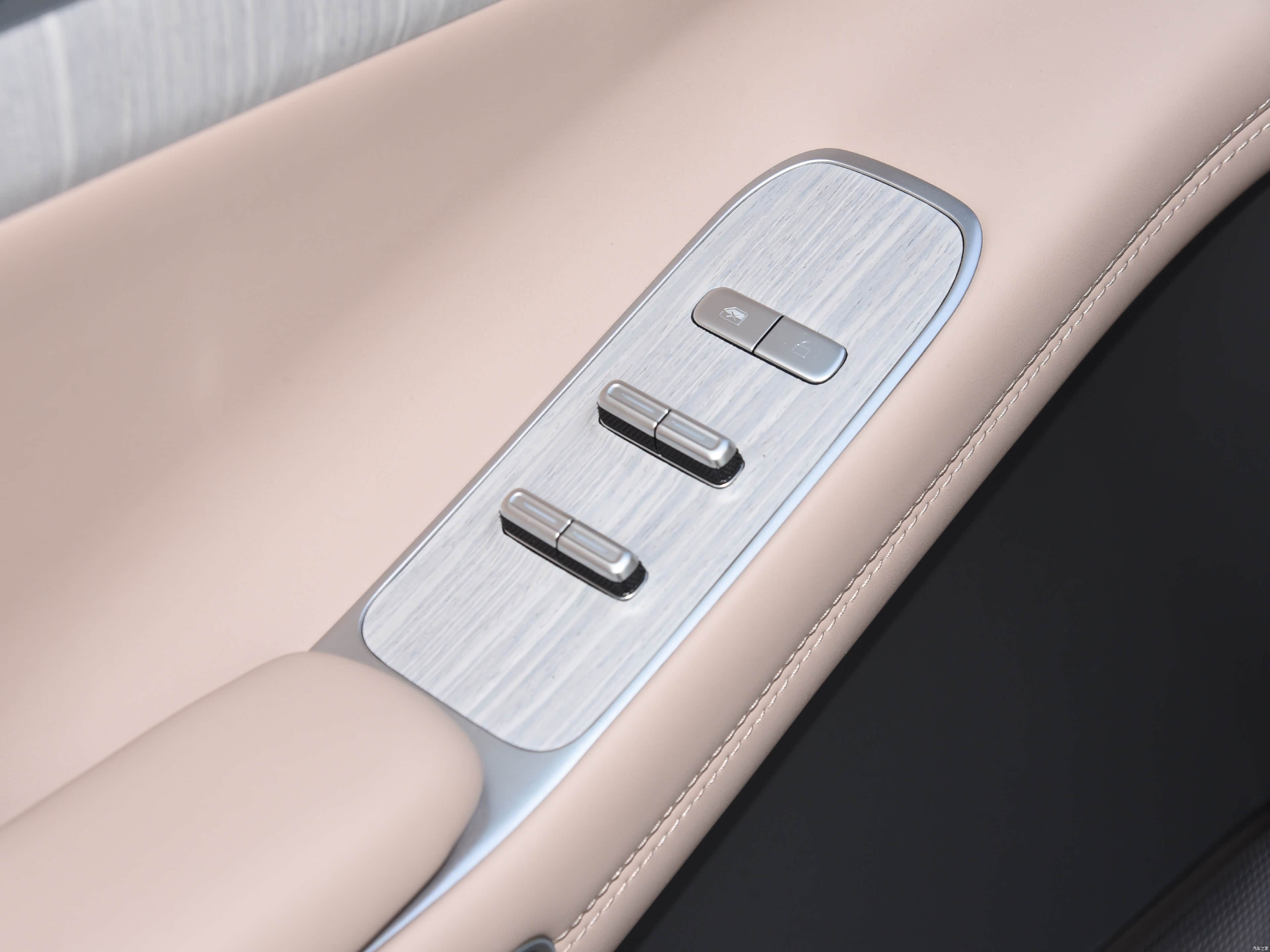 XPeng X9, миниатюра 25