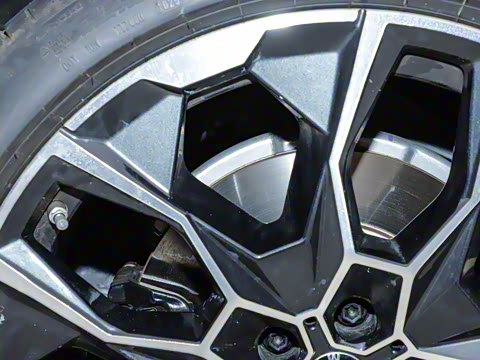 2024�� xDrive40i ������M�˶���װ