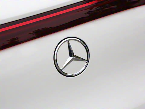 2025�� EQS 680 ���ݰ�