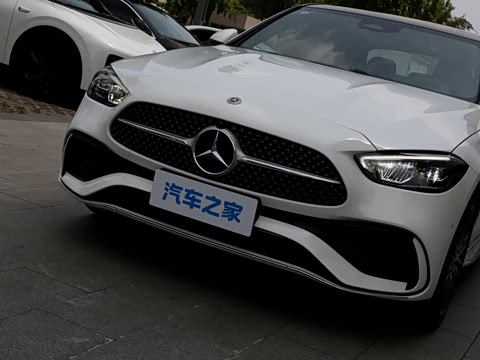 2026�� �Ŀ� C 260 L �˶������