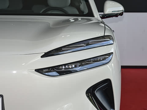 2026�� EV  605�캽��